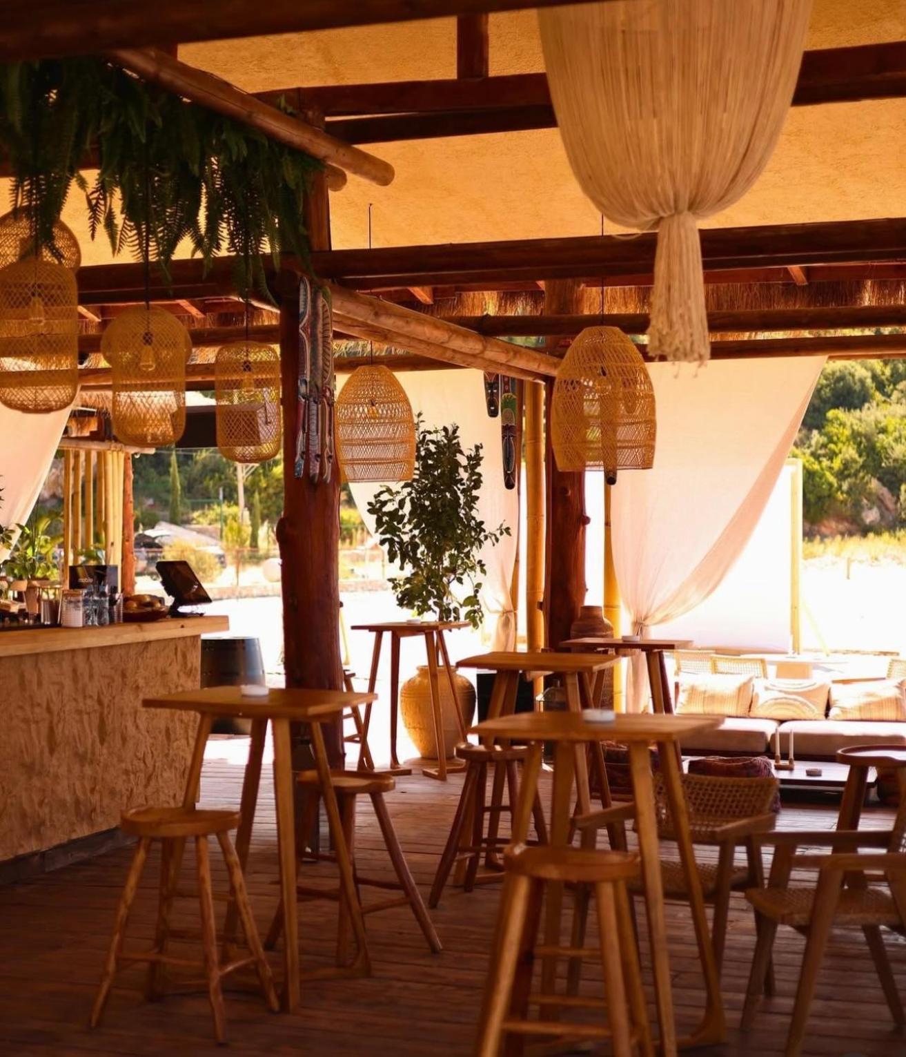 Palladium Beach Hotel- Private Beach Included Dhërmi Exteriör bild
